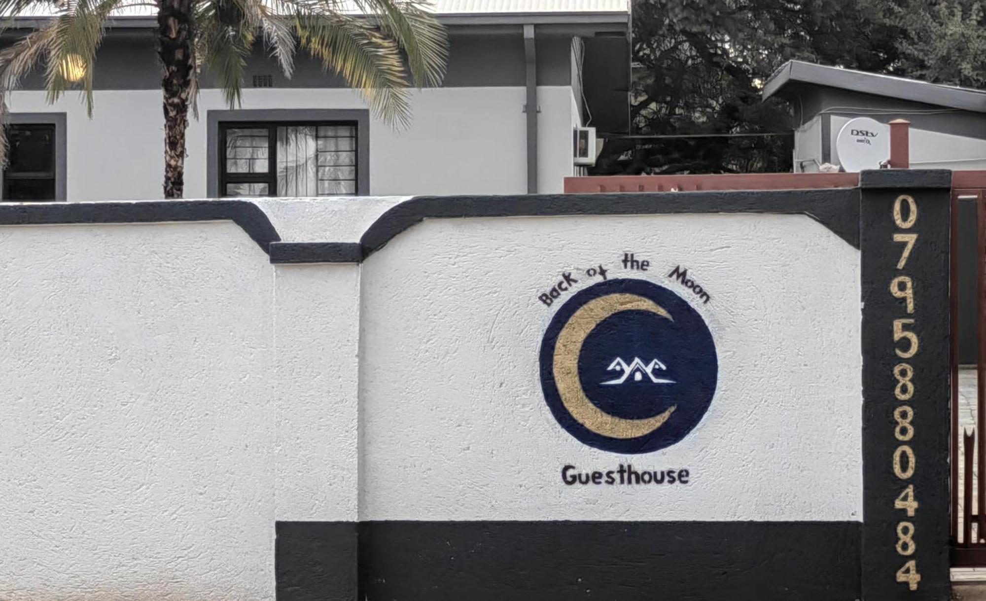 Back Of The Moon Guesthouse Kuruman Eksteriør billede